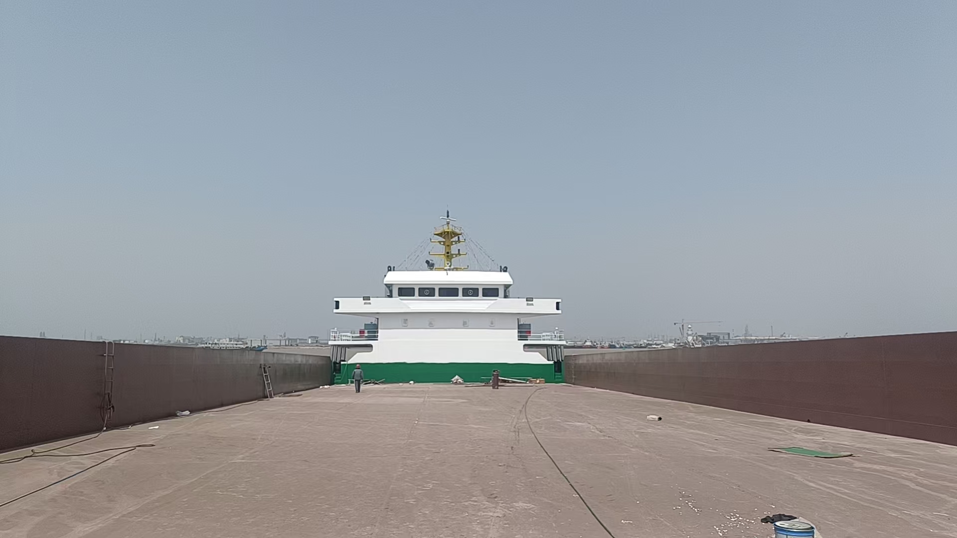 5000 T Deck Barge /LCT For Sale