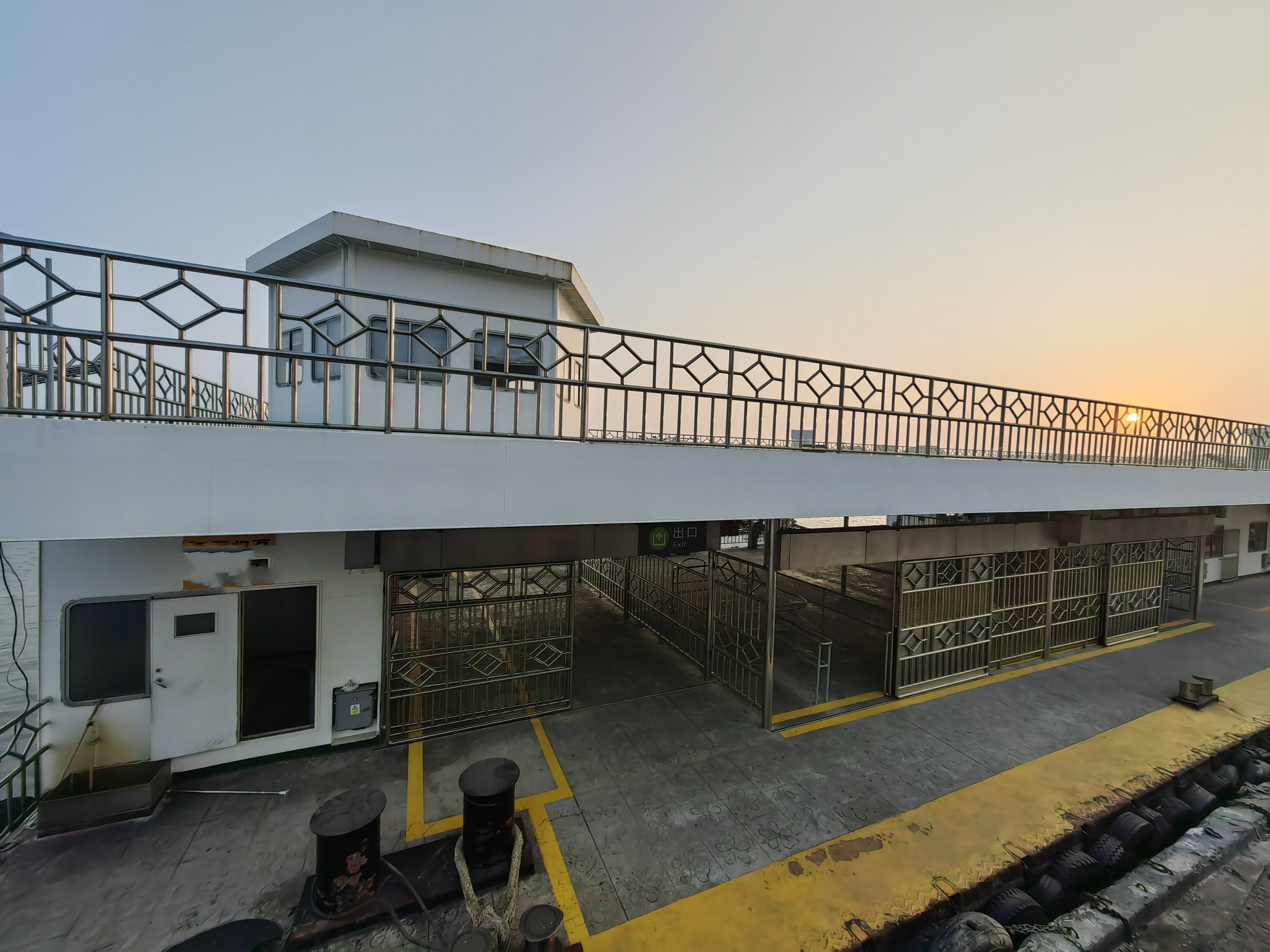 60 m Pontoon For Sale