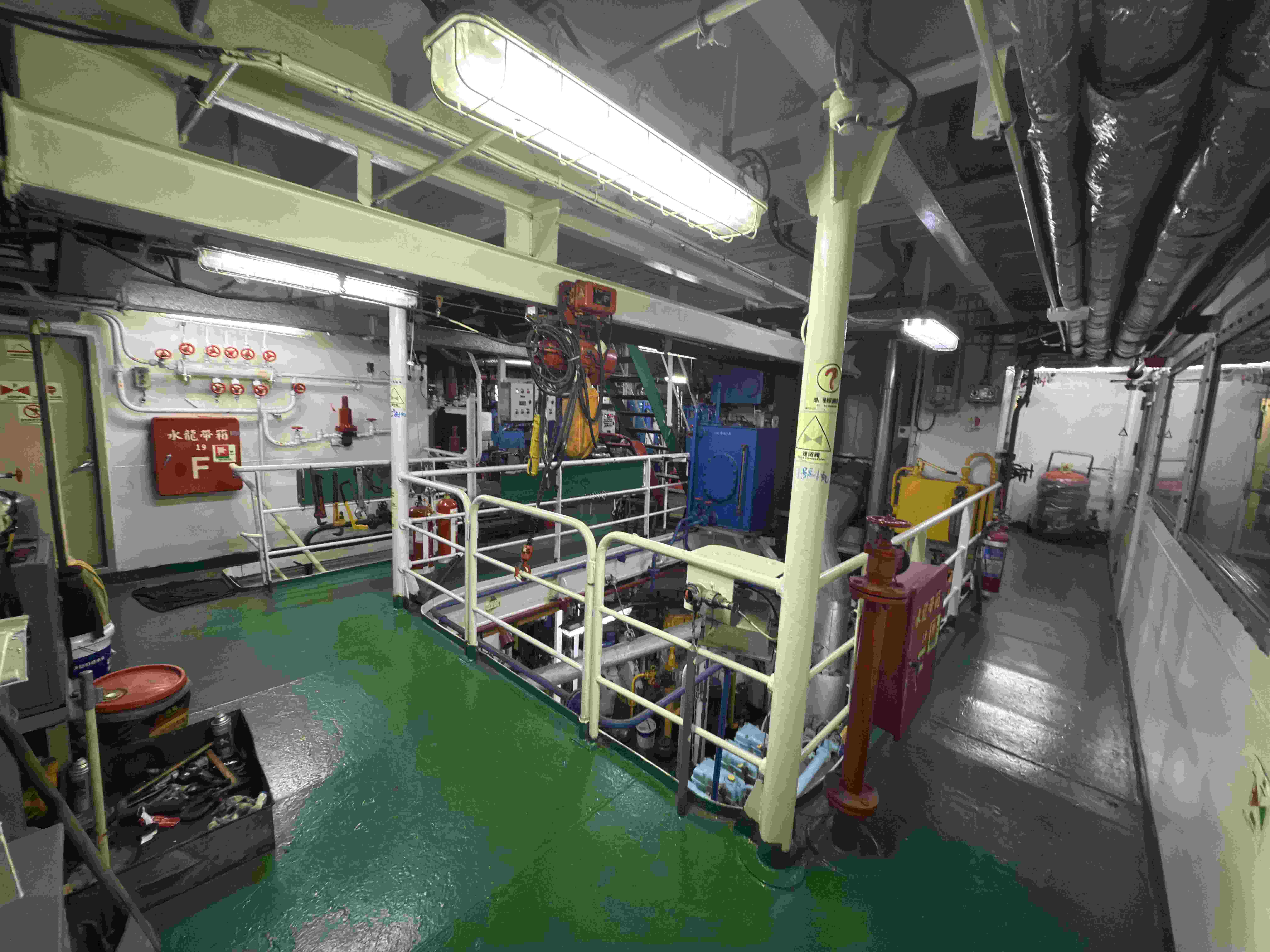 1700 T Bunkering Ship For Sale