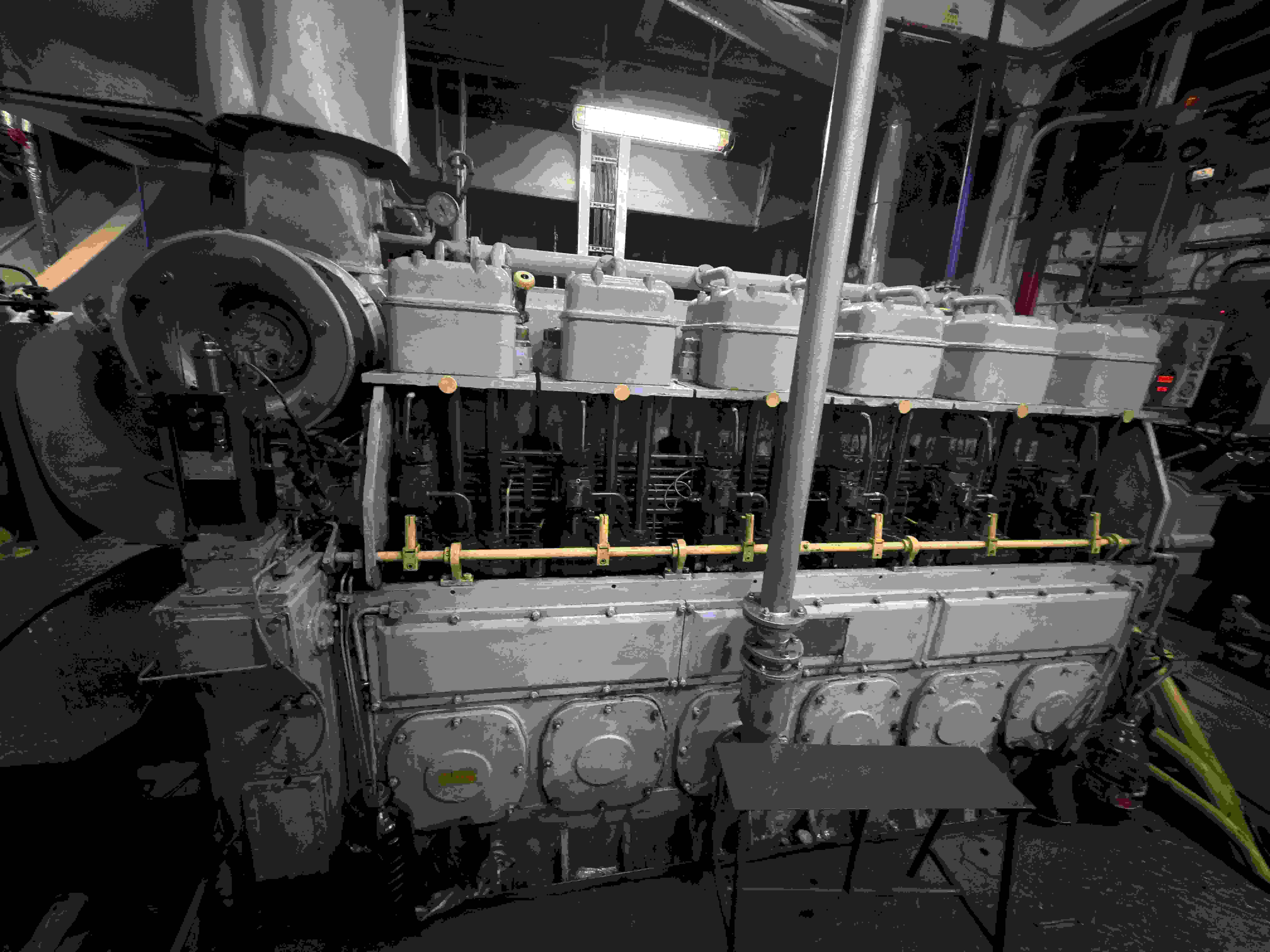 1700 T Bunkering Ship For Sale