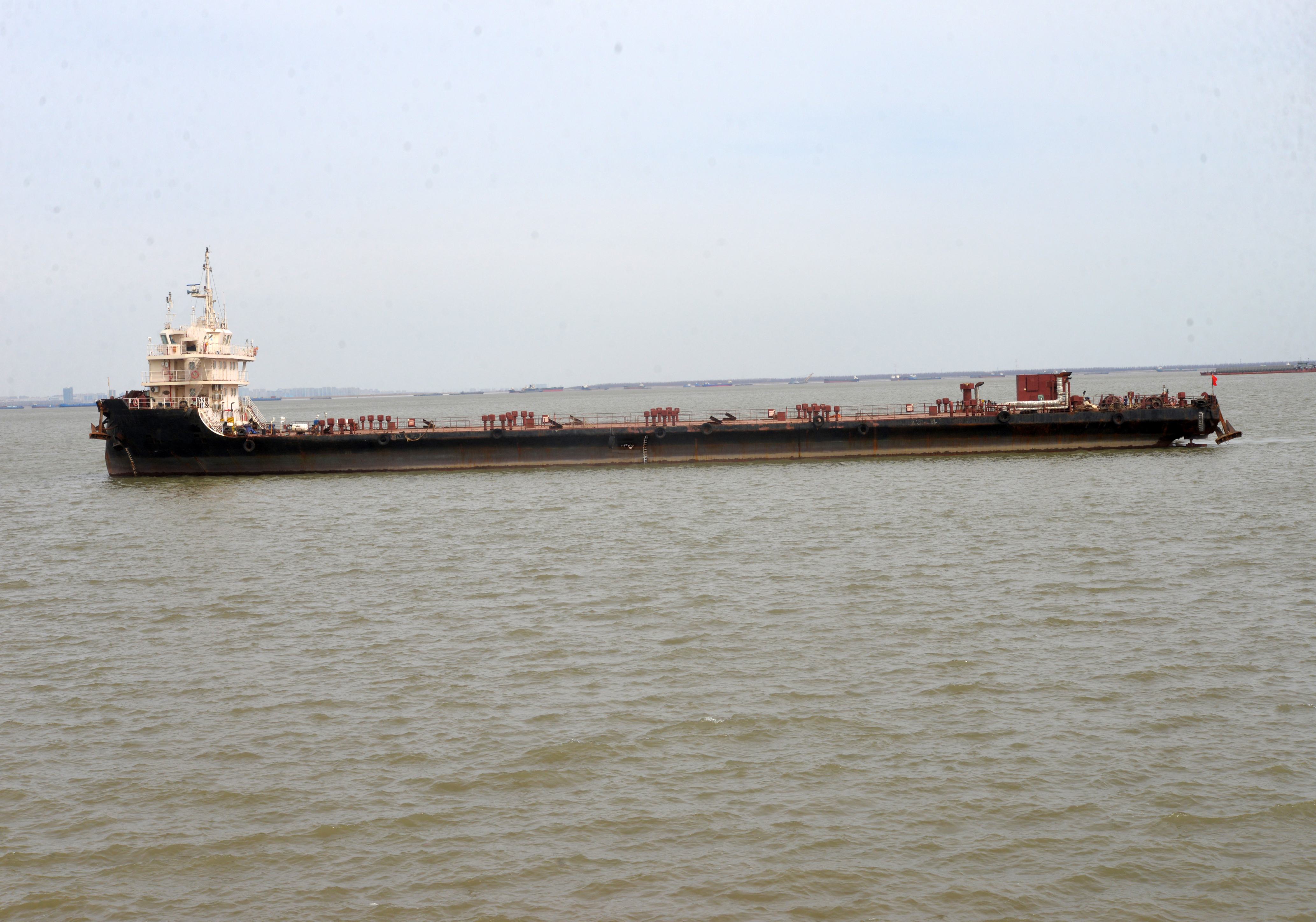 4600 T Deck Barge /LCT For Sale