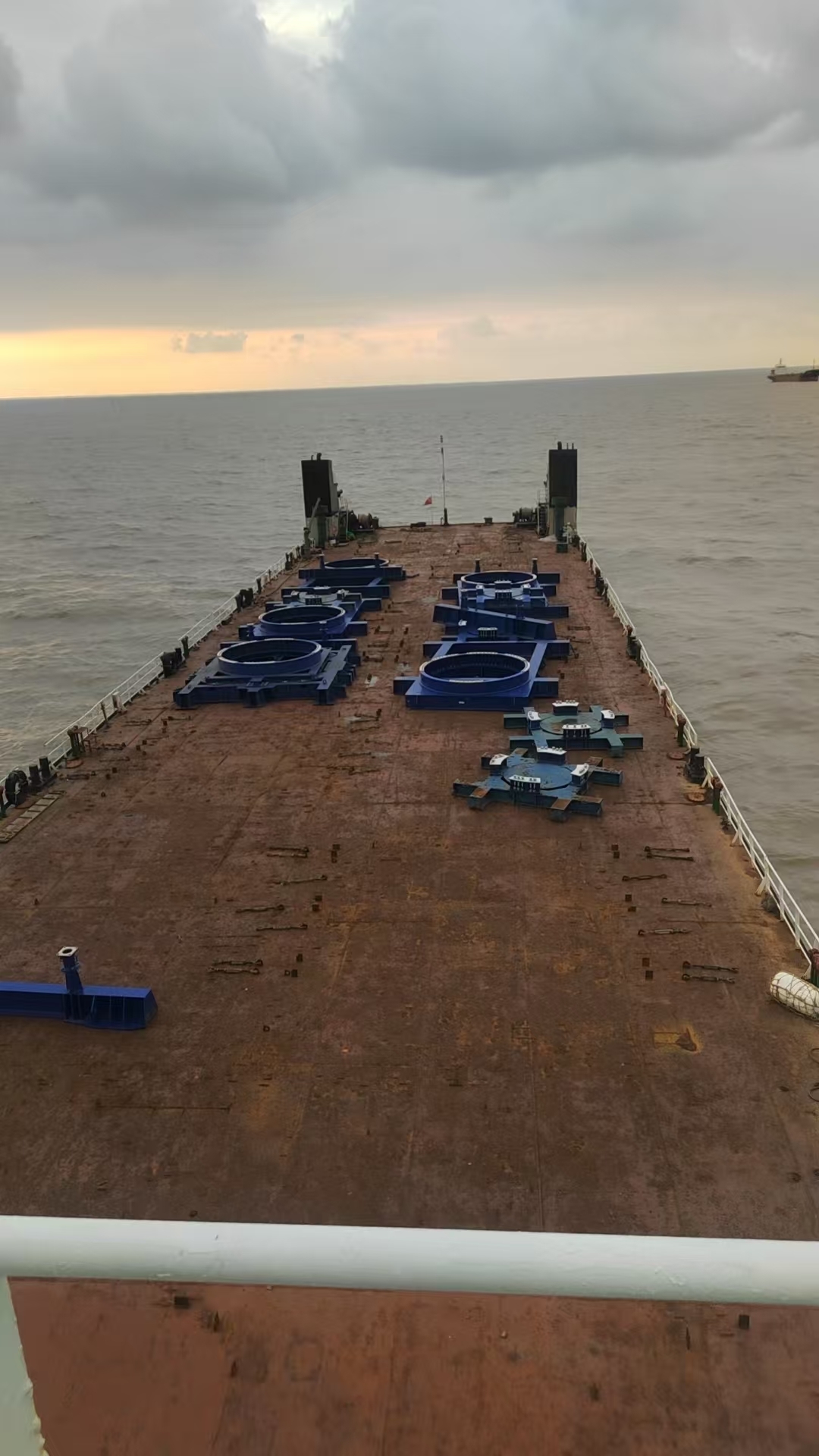 6060 T Deck Barge /LCT For Sale