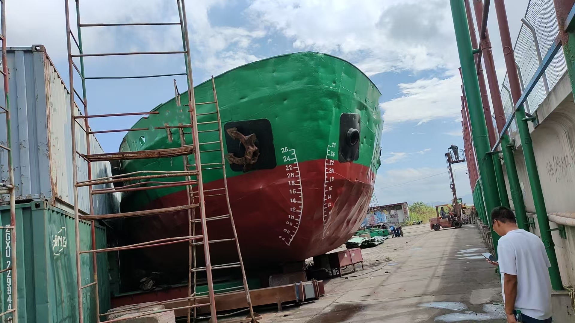 400 m³ Bottom-Discharge Hopper Barge For Sale