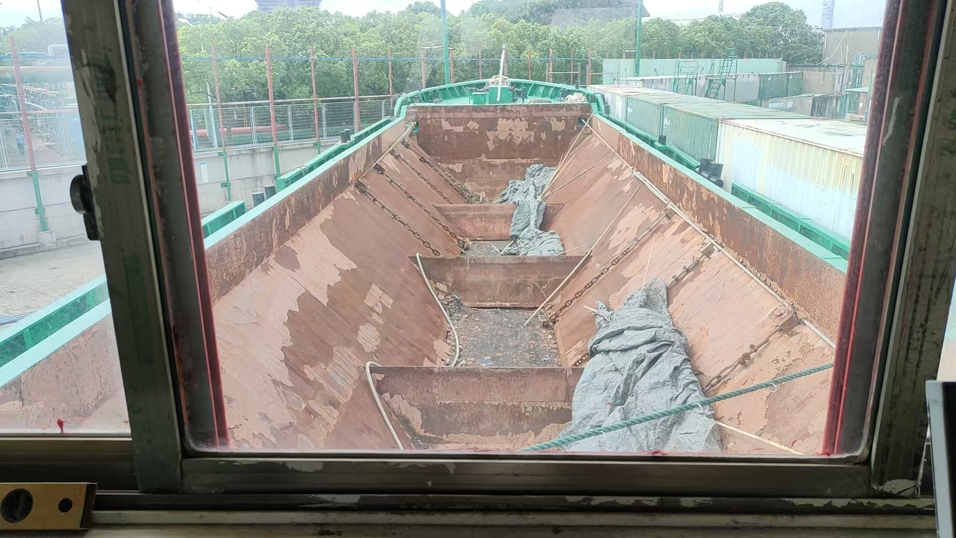 400 m³ Bottom-Discharge Hopper Barge For Sale