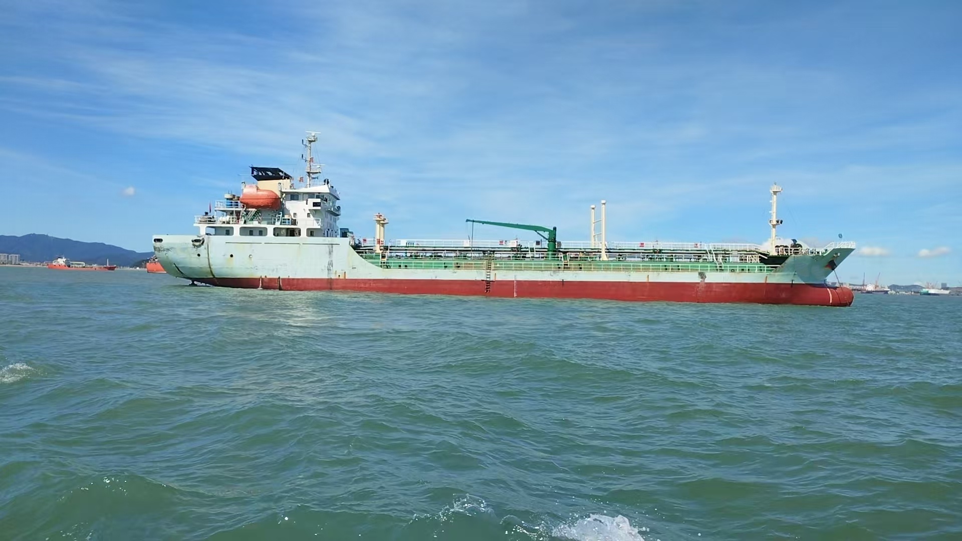 4260 T Product Oil Tanker For Sale