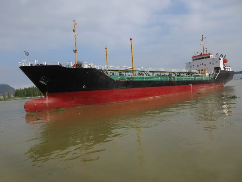 2200 T Product Oil Tanker For Sale