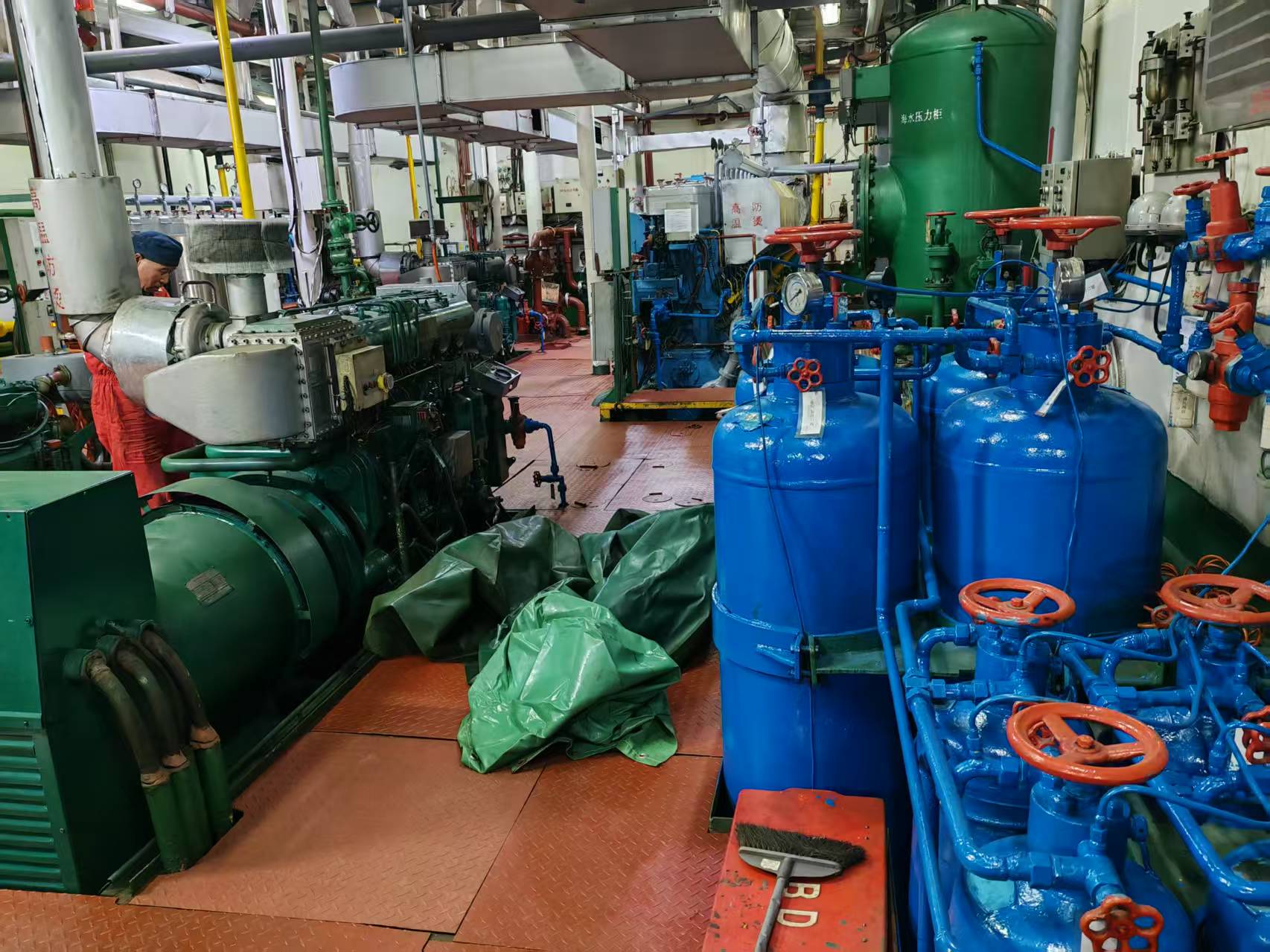 6600 PS AHTS For Sale