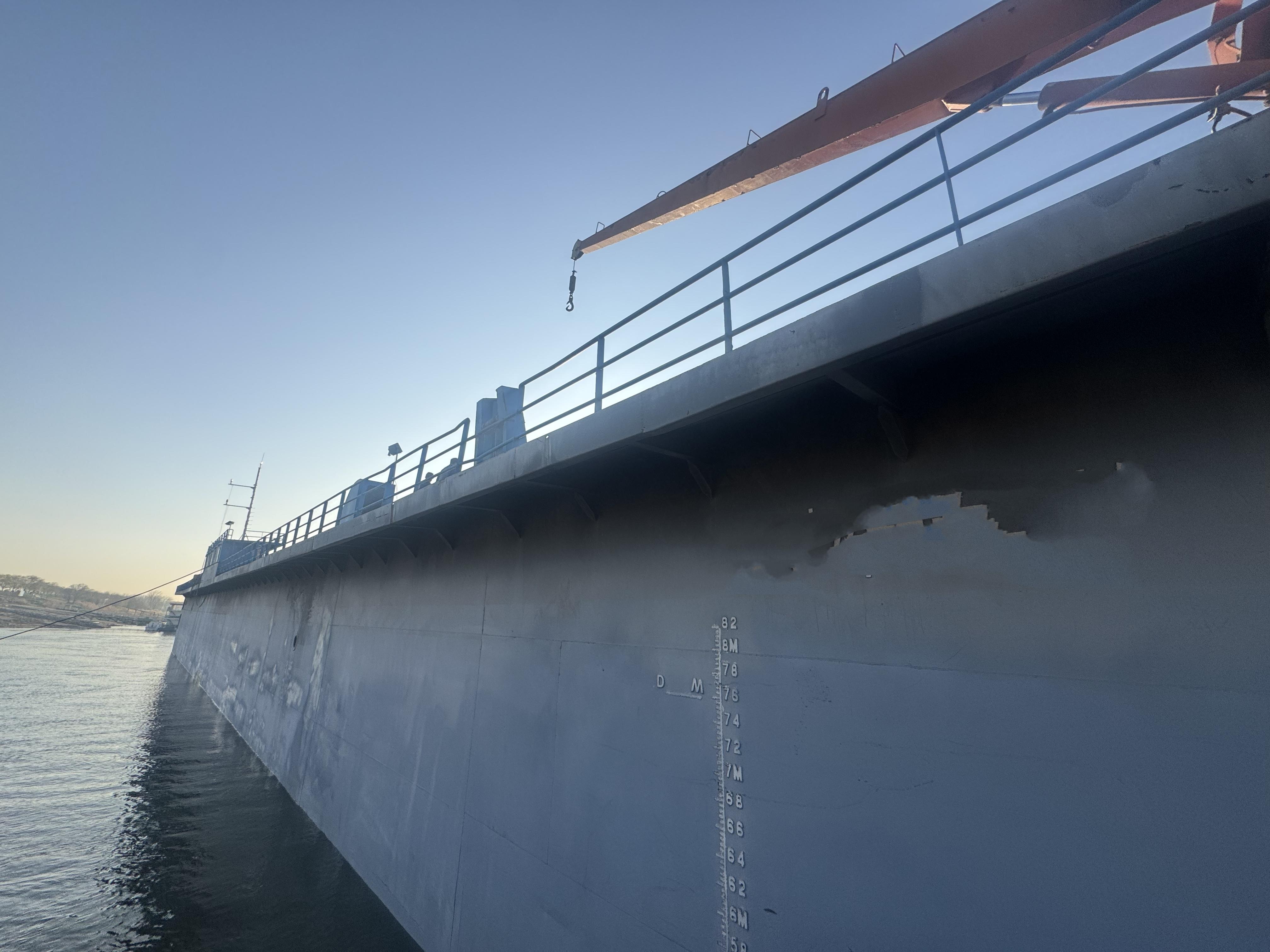 2600 T Floating Dock  For Sale