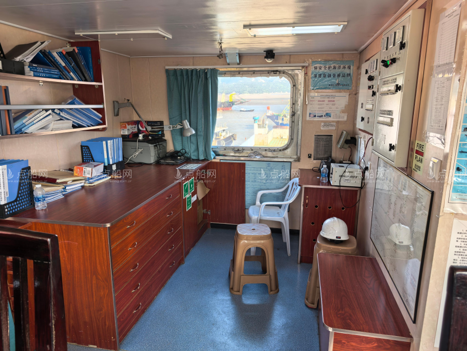 4923 T Deck Barge /LCT For Sale