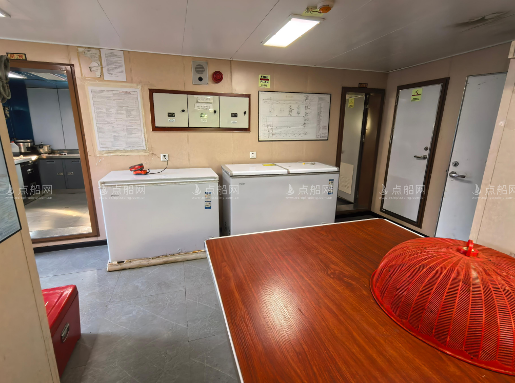 4923 T Deck Barge /LCT For Sale